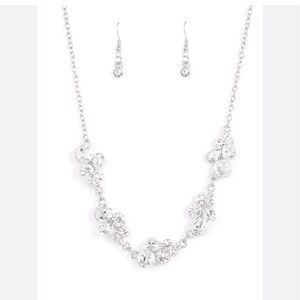 Wife of party necklace/earrings. Nwt